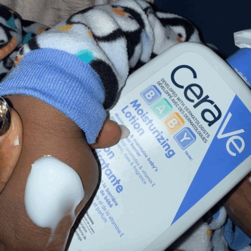 CeraVe Baby Moisturizing Lotion applied on baby’s hand, gentle fragrance free baby lotion with ceramides and vitamin E developed with pediatric dermatologists available in Sri Lanka